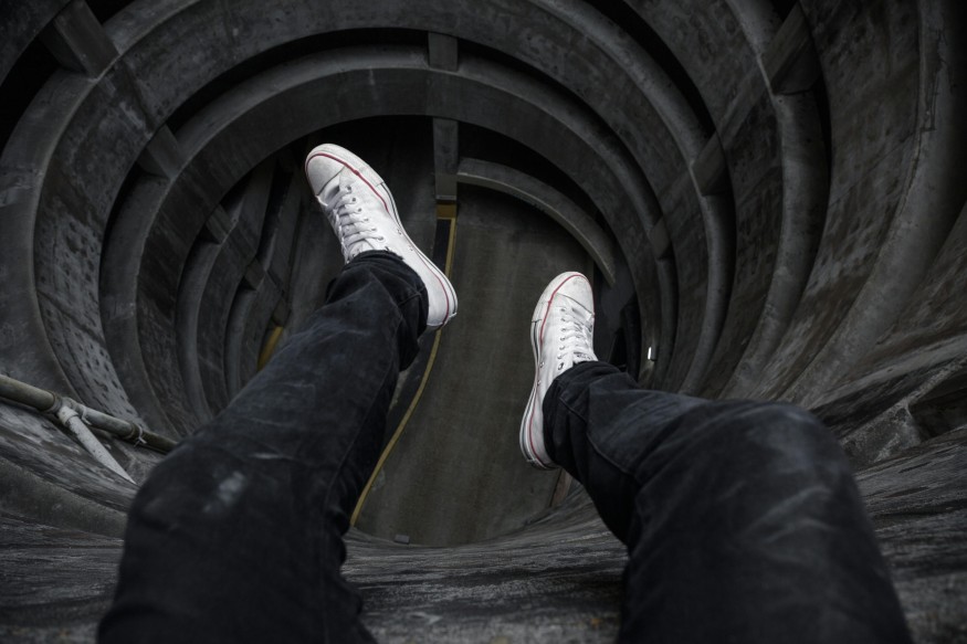 leg looking down